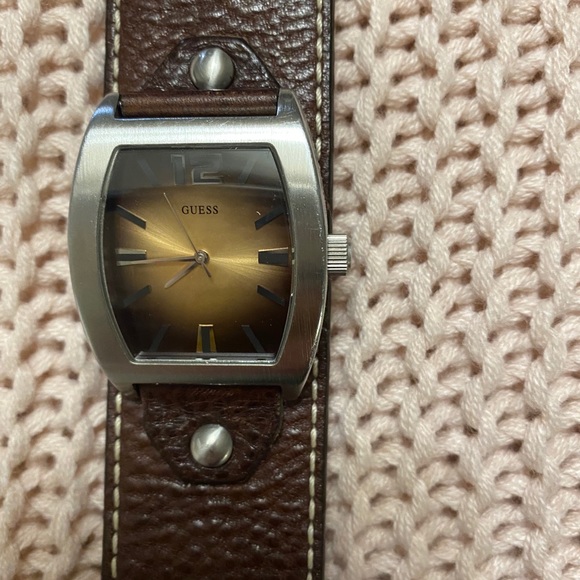 Guess watch - Picture 2 of 2